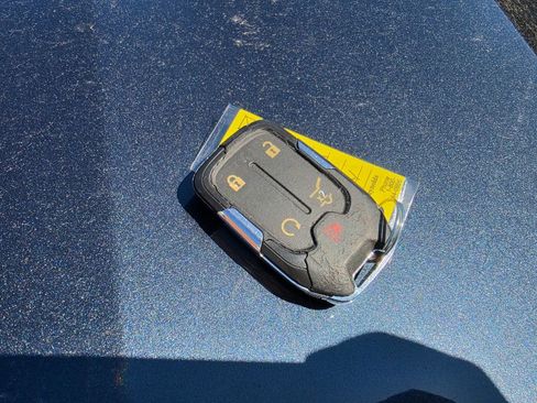 Used 2019 GMC Acadia SLT w/ Black Edition image 10