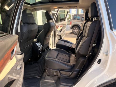 Used 2022 Subaru Ascent Touring AWD/4WD image 41