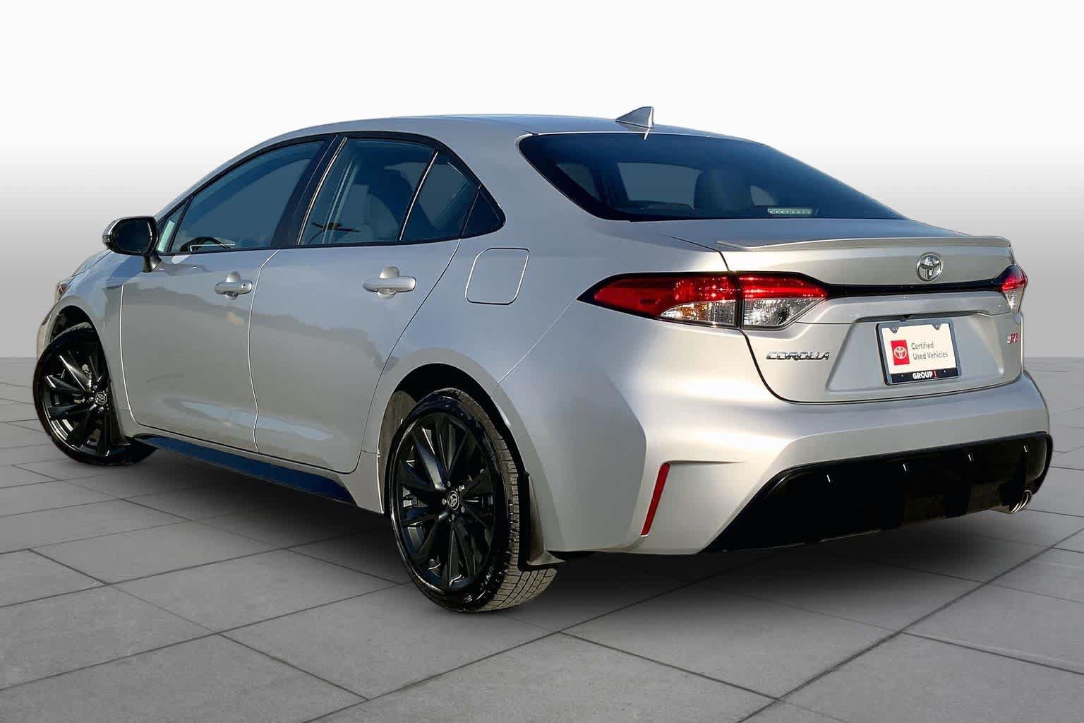 Used 2026 Toyota Corolla SE w/ SE Package FWD image 12