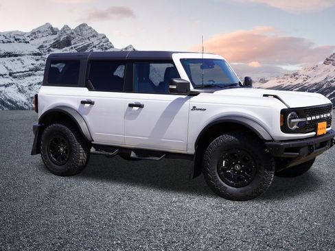Used 2024 Ford Bronco Wildtrak AWD/4WD image 2