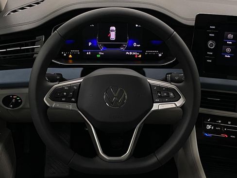 New 2026 Volkswagen Jetta SE image 13