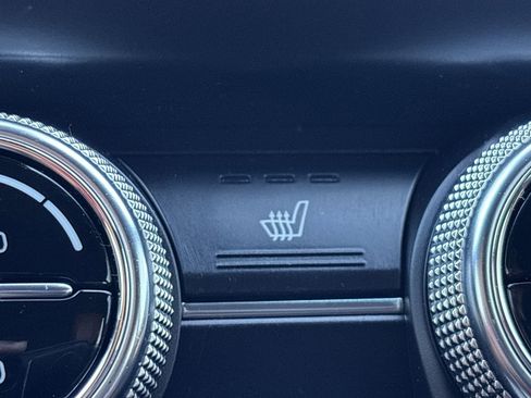 Used 2020 Genesis G70 2.0T w/ Elite Package image 24