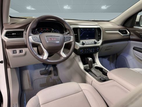 Used 2018 GMC Acadia SLT image 28