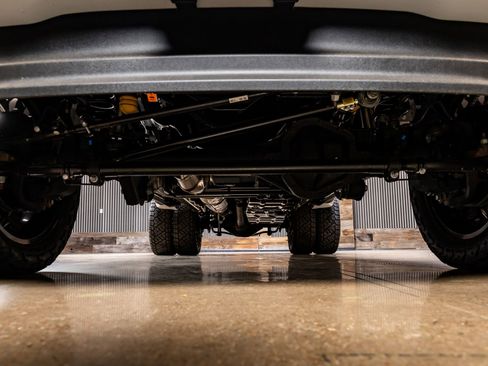 Used 2025 Ford F450 Platinum w/ Platinum Plus Package image 15