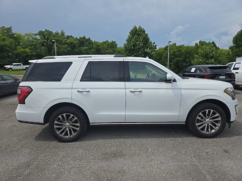 Used 2018 Ford Expedition Limited w/ Equipment Group 301A AWD/4WD image 9