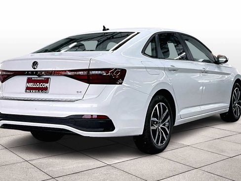New 2026 Volkswagen Jetta SE image 4