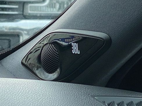 Used 2021 Toyota Avalon Limited image 25