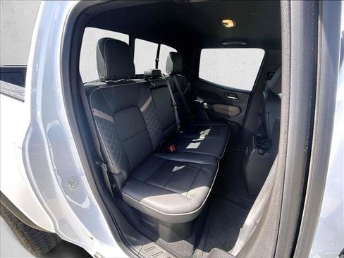 Used 2024 GMC Canyon Denali AWD/4WD image 29