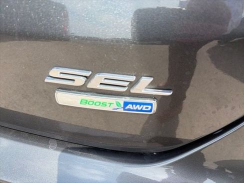 Used 2020 Ford Edge SEL w/ Cold Weather Package AWD/4WD image 6