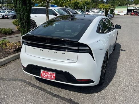 Certified 2026 Toyota Prius Plug-In Hybrid FWD image 7