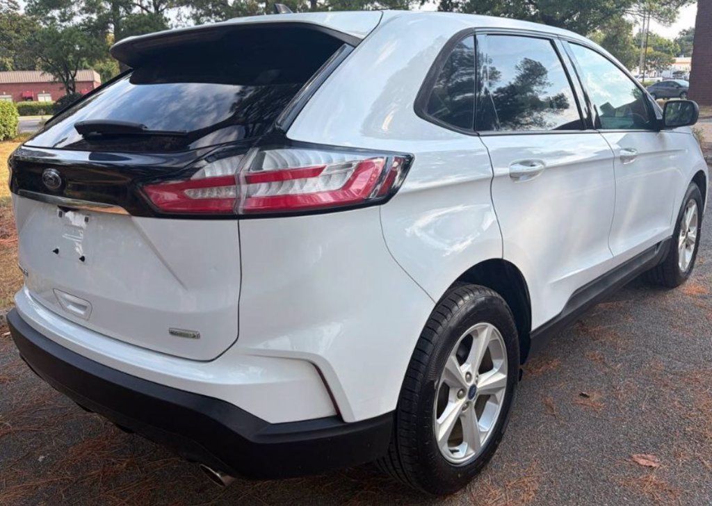 Used 2019 Ford Edge SE FWD image 6