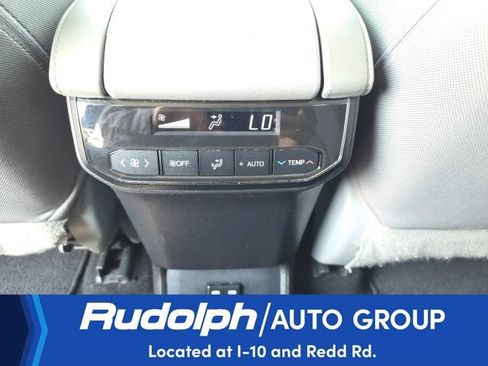 Used 2021 Toyota Highlander L FWD image 23