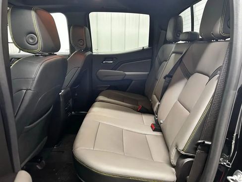 Used 2024 Chevrolet Colorado ZR2 w/ ZR2 Convenience Package III image 17