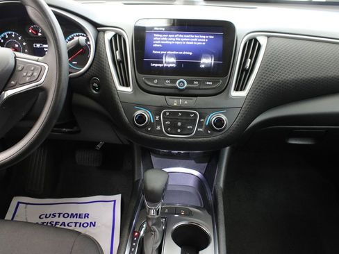 Used 2024 Chevrolet Malibu LT image 21