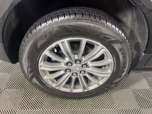 Used 2019 Cadillac XT5 Luxury image 14