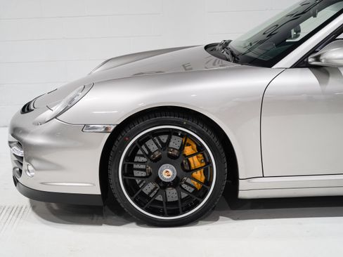 Used 2013 Porsche 911 Turbo S AWD/4WD image 34