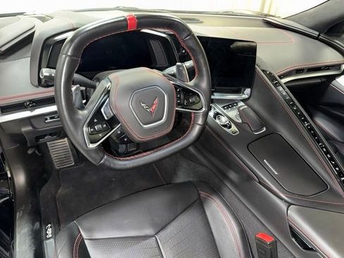 Used 2021 Chevrolet Corvette Stingray Premium Conv w/ Z51 Performance Package RWD image 15