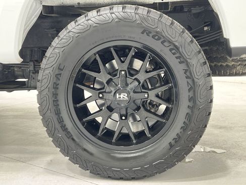 Used 2024 Ford F350 XLT image 10