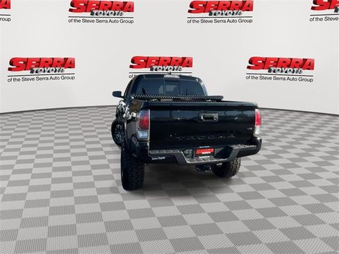 Used 2022 Toyota Tacoma TRD Sport w/ TRD Premium Sport Package image 8