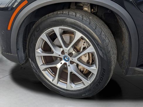 Used 2025 BMW X5 xDrive50e image 36