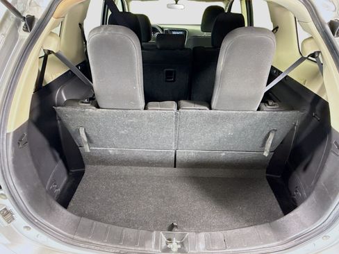 Used 2018 Mitsubishi Outlander ES FWD image 34
