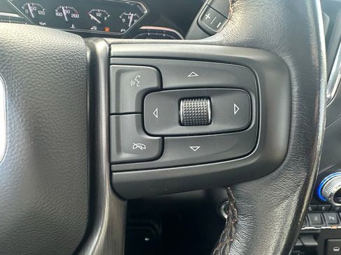 Used 2022 GMC Sierra 2500 AT4 w/ AT4 Preferred Package image 17