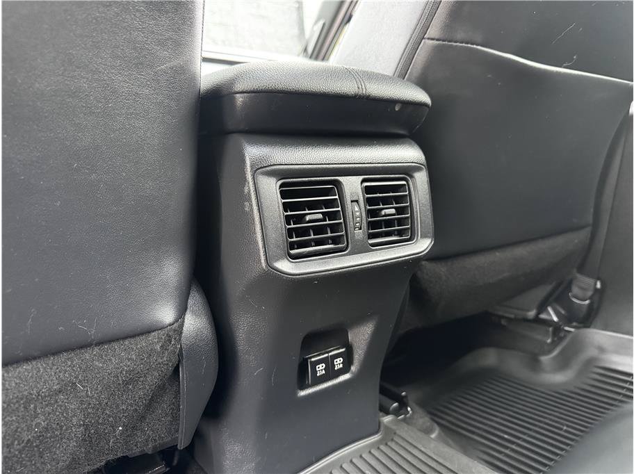 Used 2021 Toyota RAV4 XSE AWD/4WD image 18