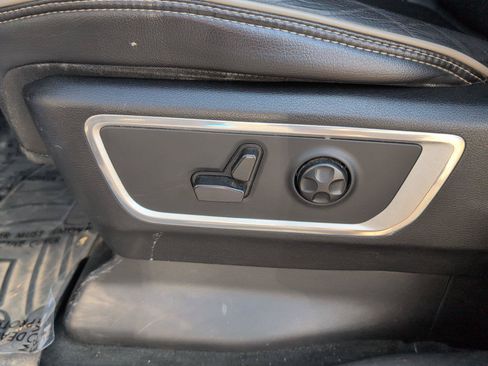 Used 2021 RAM 1500 Laramie AWD/4WD image 14
