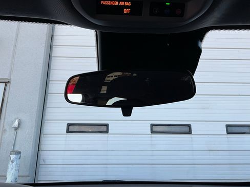 Used 2025 Chevrolet Trax LT image 17