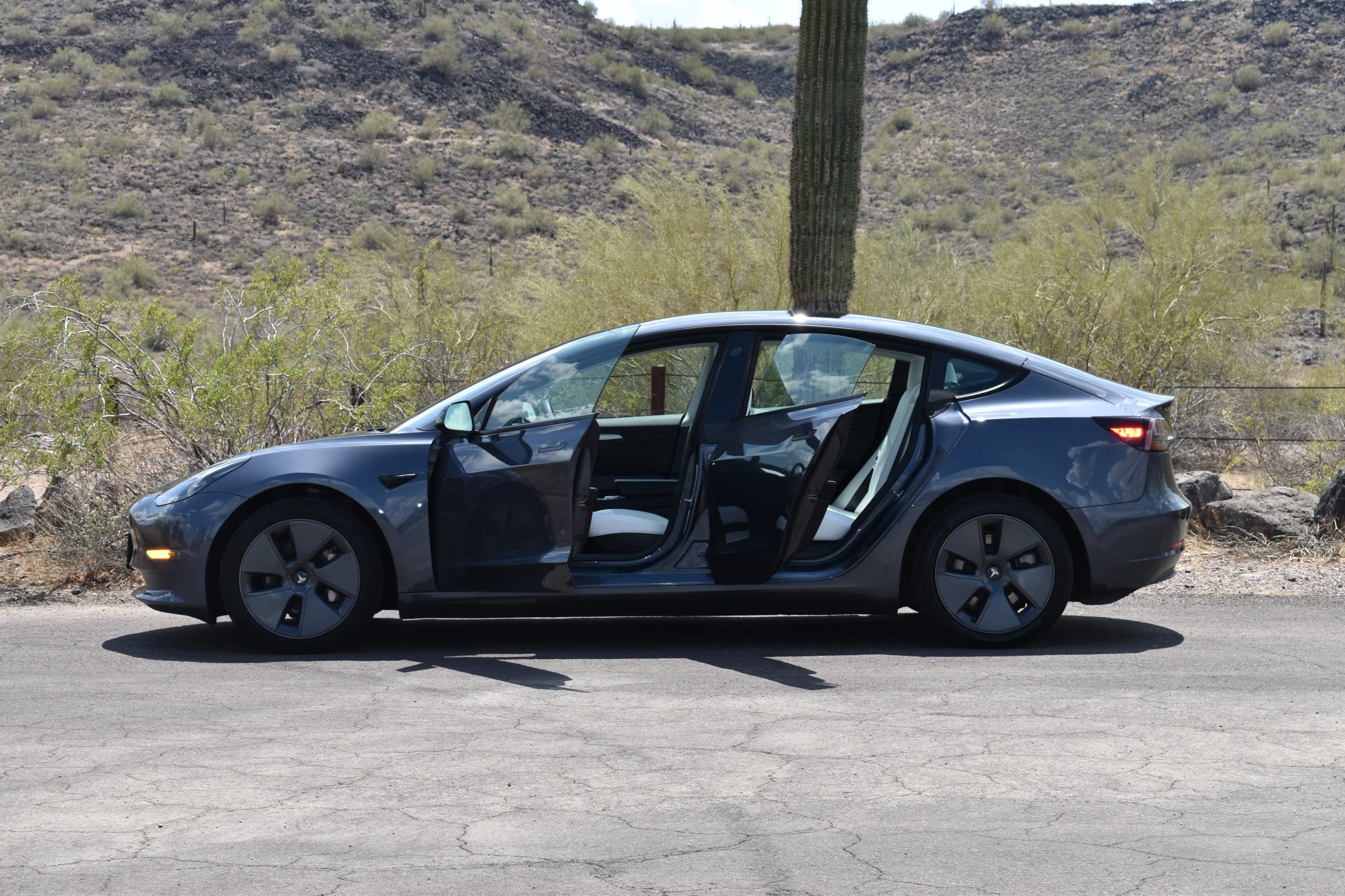 Used 2023 Tesla Model 3 Standard Range RWD image 7