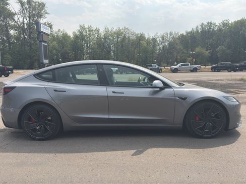 Used 2024 Tesla Model 3 Performance AWD/4WD image 6