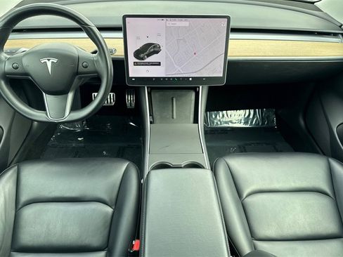 Used 2018 Tesla Model 3 Mid Range image 13