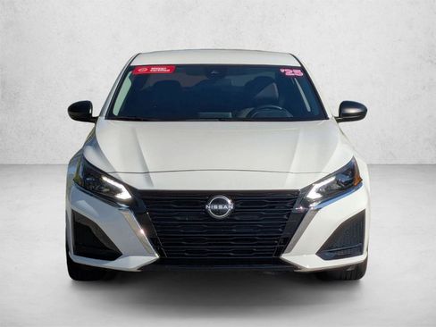 Certified 2025 Nissan Altima 2.5 S FWD image 2