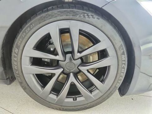 Used 2021 Tesla Model S Plaid image 58