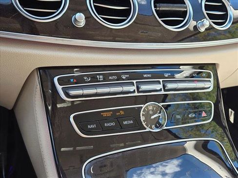 Used 2020 Mercedes-Benz E 350 Sedan image 11