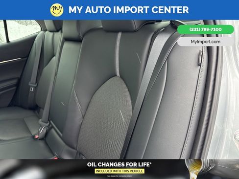 Used 2023 Toyota Camry XLE image 24