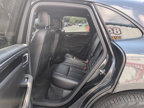 Used 2018 Porsche Macan S AWD/4WD image 12