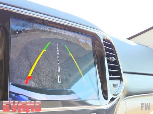 Used 2019 Jeep Grand Cherokee Limited AWD/4WD image 9