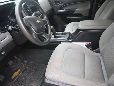 Used 2019 Chevrolet Colorado W/T w/ WT Convenience Package RWD image 12