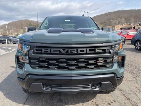 Used 2026 Chevrolet Silverado 1500 Custom Trail Boss w/ Turbomax Blackout Package AWD/4WD image 2