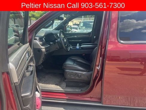 Used 2022 Jeep Wagoneer Series II RWD image 9