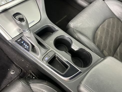Used 2017 Hyundai Sonata Sport w/ Value Edition Package 02 image 22