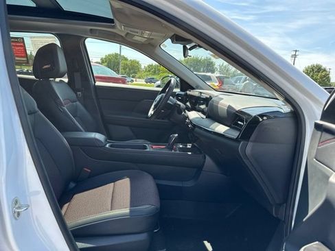 Used 2026 Nissan Kicks SR w/ SR Premium Package AWD/4WD image 24