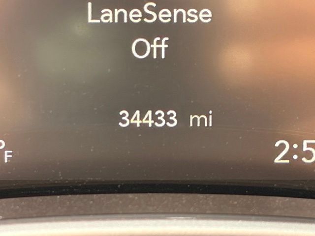 Certified 2025 Chrysler Pacifica Select FWD image 17