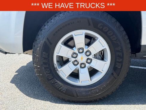 Used 2020 Chevrolet Colorado W/T w/ WT Convenience Package AWD/4WD image 10