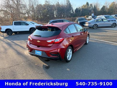 Used 2017 Chevrolet Cruze LT w/ Convenience Package image 6