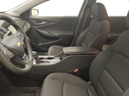Used 2025 Chevrolet Malibu LT FWD image 17