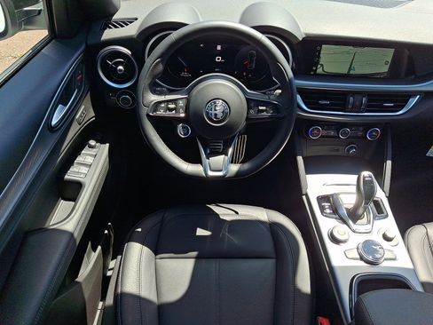 New 2025 Alfa Romeo Stelvio Sprint w/ Convenience Package AWD/4WD image 7