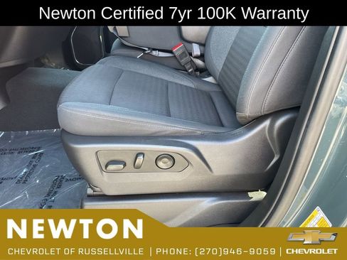 Used 2025 Chevrolet Silverado 1500 LT AWD/4WD image 6