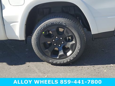 New 2026 RAM 1500 Big Horn AWD/4WD image 9